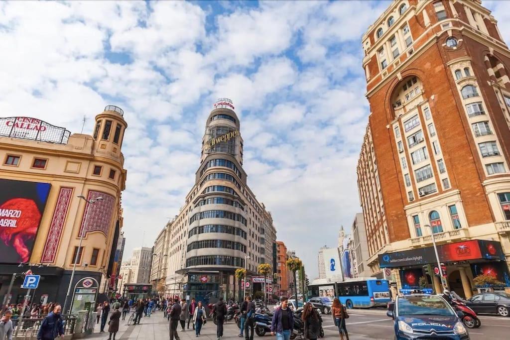 Apartments Plaza Callao Madrid Kültér fotó